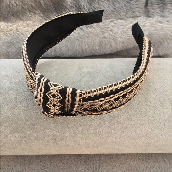 HEADBAND - Picture 2 of 3